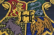 Picture of Camelot Dotz Diamond Facet Art Kit 20.4"X27.5" Harry Potter - Hogwarts Crest