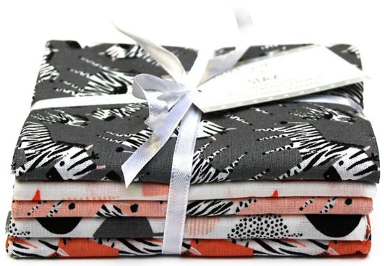 Picture of Camelot Fat Quarter Bundle 18"X21" 5pcs Emma & Mila - Zebra Multi
