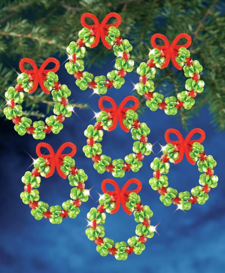 Picture of Holiday Beaded Ornament Kit Evergreen Wreath Makes 6 