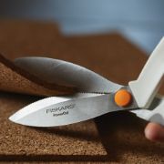 Picture of Fiskars Built to DIY Softgrip PowerCut Shears 8"  
