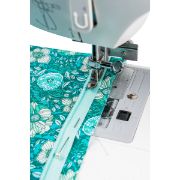 Picture of Vertical Needle Zipper Foot  