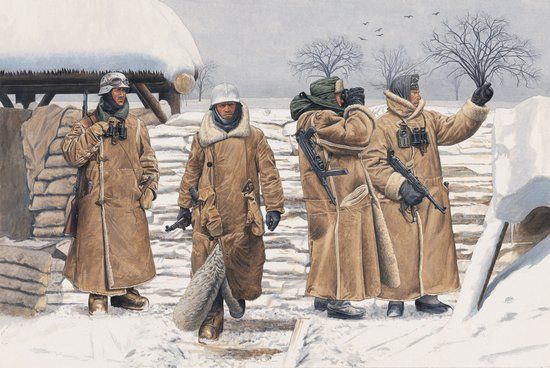 Picture of 1/35 German Infantry Wachtmantel Leningrad 1943 (4) (Re-Issue)