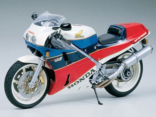 Picture of Honda VFR750R, 1/12 by Tamiya, Model Car