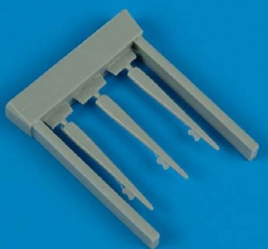 Picture of 1/48 Spitfire Correct Antenna