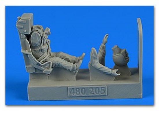 Picture of 1/48 USAF F80 Shooting Star Fighter Pilot w/Ejection Seat