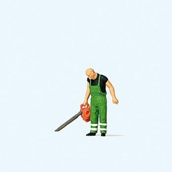 Picture of HO Man w/Leaf Blower