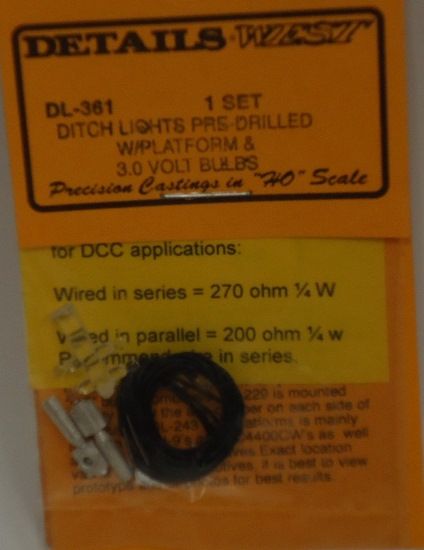 Picture of HO Ditch Lights Pre-Drilled w/Platform & 3.0v Bulbs (1 Set)