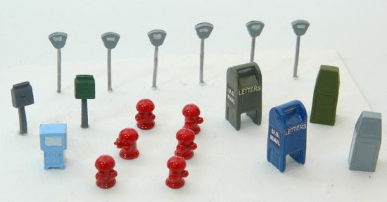 Picture of HO Main Street Scene Detail Accessories (19pc Set)
