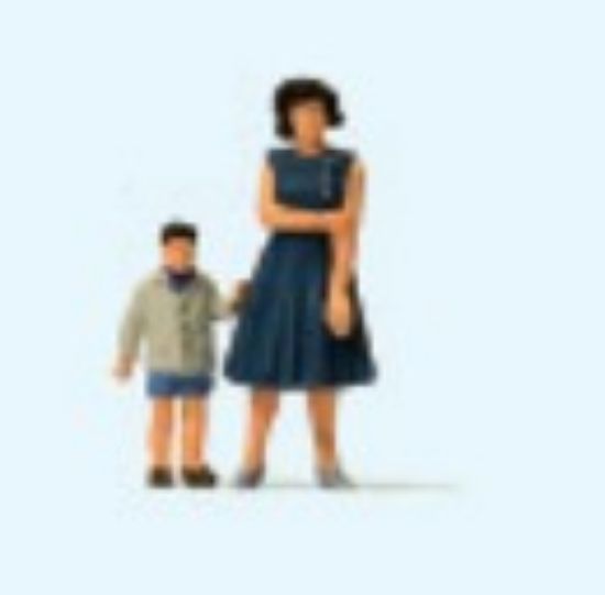 Picture of HO Mother & Son Standing