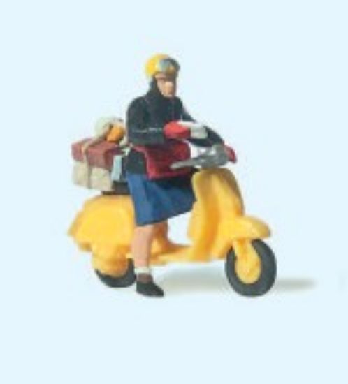Picture of HO Postwoman Riding a Scooter