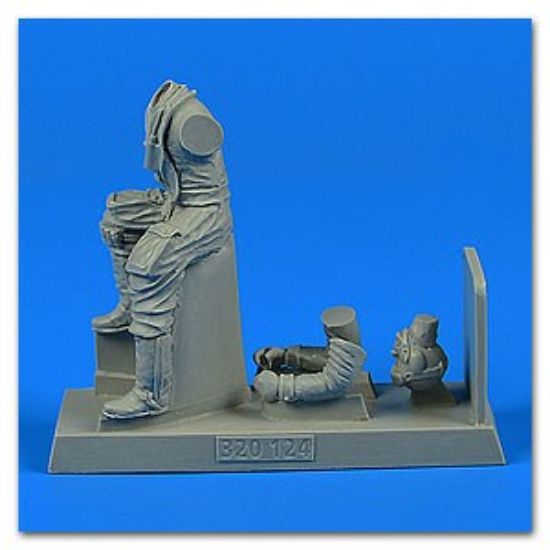 Picture of 1/32 WWII German Luftwaffe Bf109 Pilot w/Life Jacket