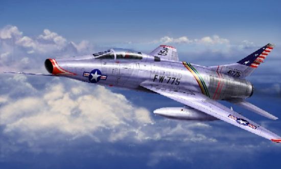 Picture of F-100C Super Sabre, 1/72 by Trumpeter, Model Airplane