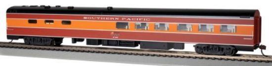 Picture of HO 85â€™ Smooth-Side Dining Car w/Lighted Interior Southern Pacific Daylight #10267