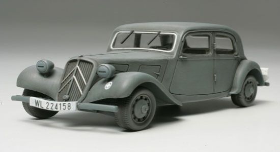 Picture of Tamiya 32517 Citroen 11CV Staff Car (1:48)