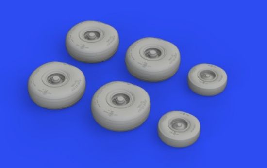 Picture of 1/72 Aircraft- C130 Wheels for ZVE (Mask & Resin)