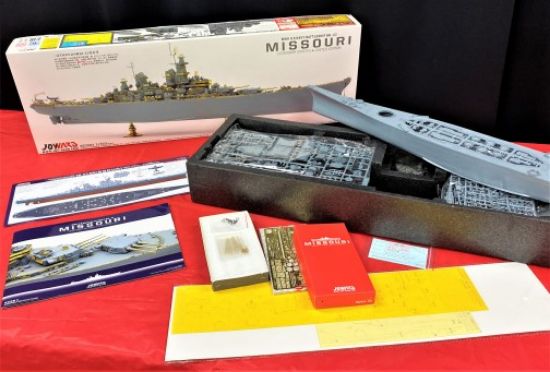 Picture of 1/350 USS Missouri BB63 WWII Battleship (Ltd Edition)