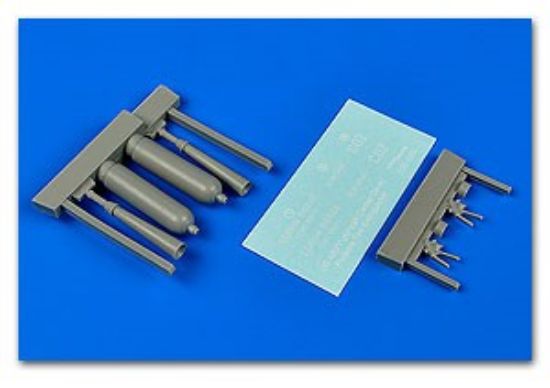 Picture of 1/32 USN CO2 PSH20 Fire Extinguishers (D)