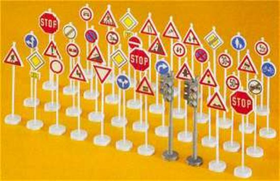 Picture of Road Signs -- Assorted pkg(40) - HO