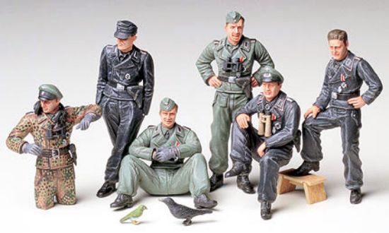 Picture of Tamiya 35201 German Tank Crew at Rest