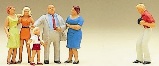 Picture of Preiser 10278 Family Krause Being Photographed