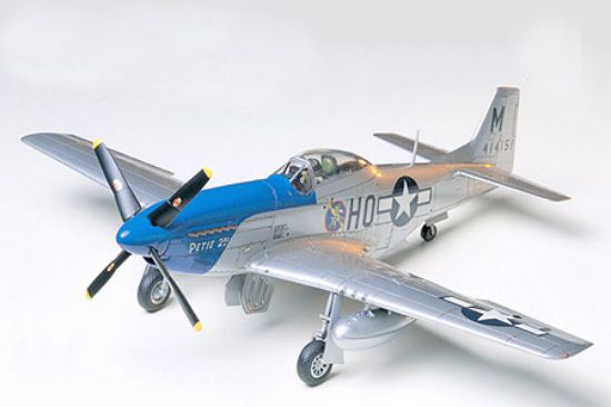 Picture of Tamiya 61040 North American P-51D Mustang 8th Air Force