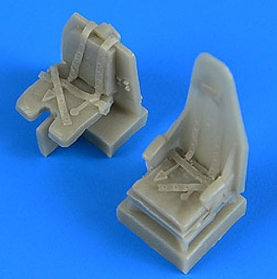 Picture of 1/72 Mosquito Seats w/Safety Belts for TAM