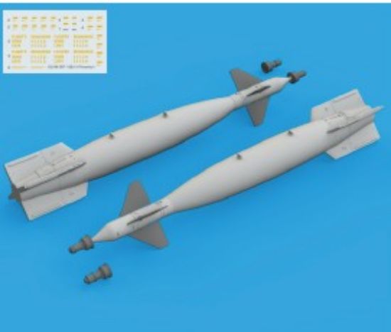 Picture of 1/32 Aircraft- GBU10 Paveway II (Decals & Resin)
