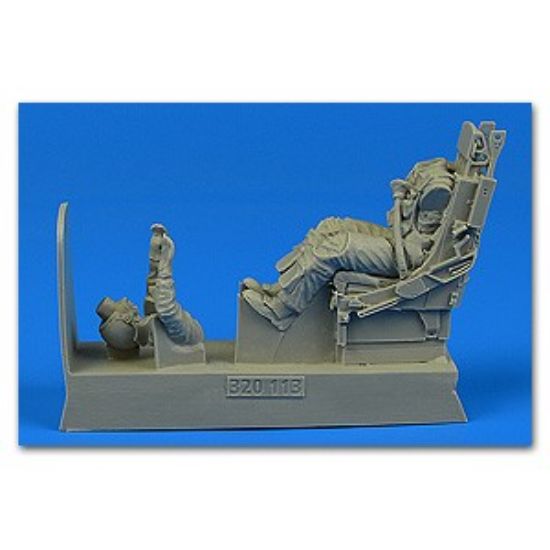 Picture of 1/32 USAF F105D Pilot w/Ejection Seat for TSM