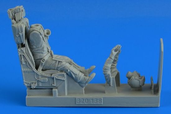 Picture of 1/32 Modern German F104G/S Fighter Pilot w/Ejection Seat for ITA
