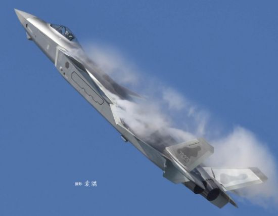 Picture of 1/48 Chinese J20 Mighty Dragon Fighter