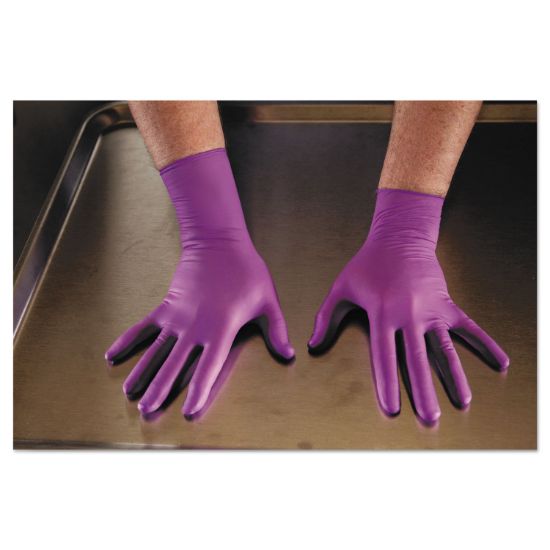 Picture of KIMBERLY-CLARK Professional Purple Nitrile Exam Gloves KCC 50602